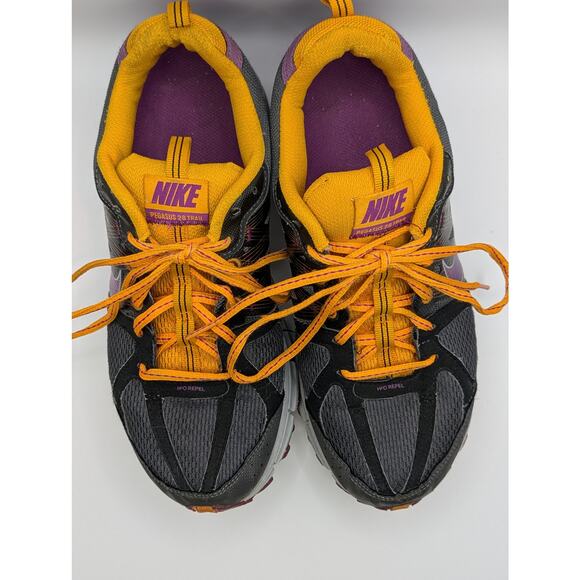 Nike Pegasus 28 Trail Women’s Black/Gold/Orange Running Sneakers - Picture 7 of 8